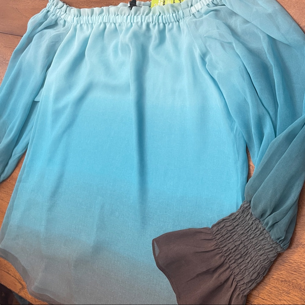 Brand New White House Black Market Ombré Off the Shoulder Blouse Sz Medium